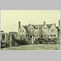 Lutyens, Little Thakeham, from Weaver, Lawrence (1876-1930) - Lutyens houses and gardens (1921).jpg